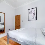 Stylish 1 Bdr Apt Wcommunal Garden, Greenwich