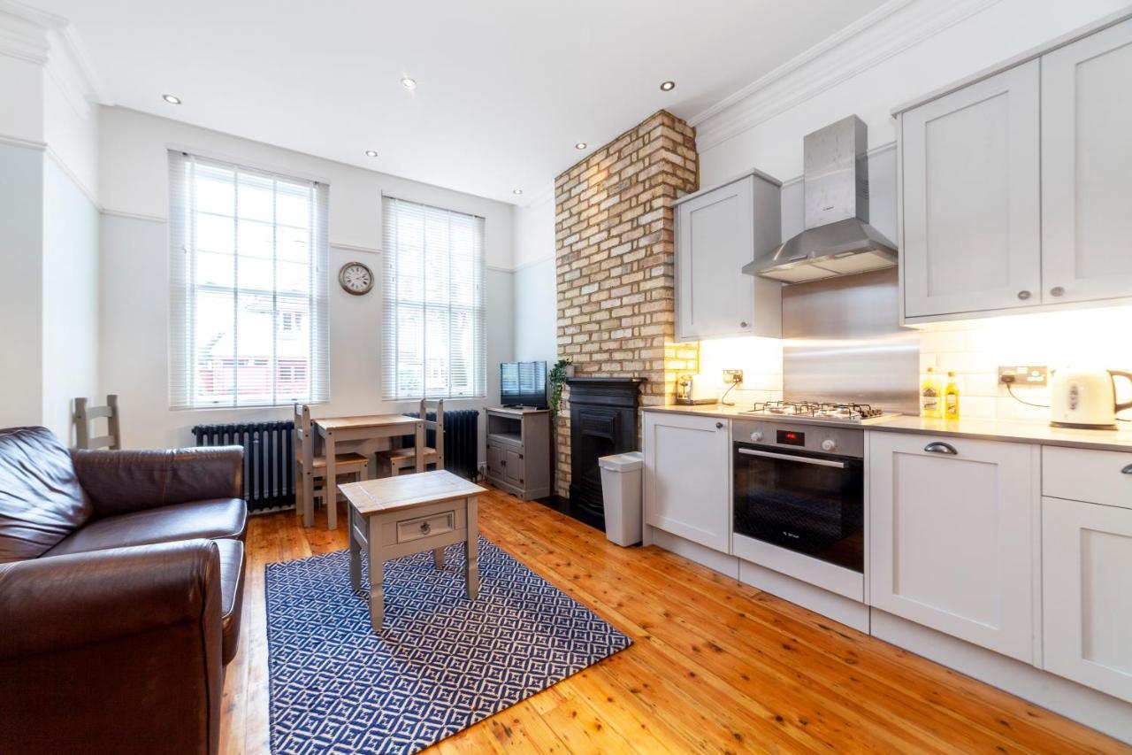 Stylish 1 Bdr Wcommunal Garden, Greenwich * Londra